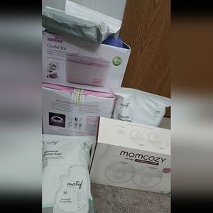 Motif Breast Milk Storage | Spectra| Momcozy M5|  Pumping Kit | Milk Cooler Bag